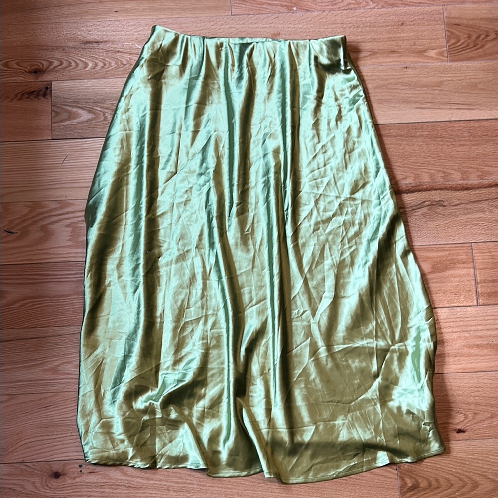 Elegant Green Satin Skirt